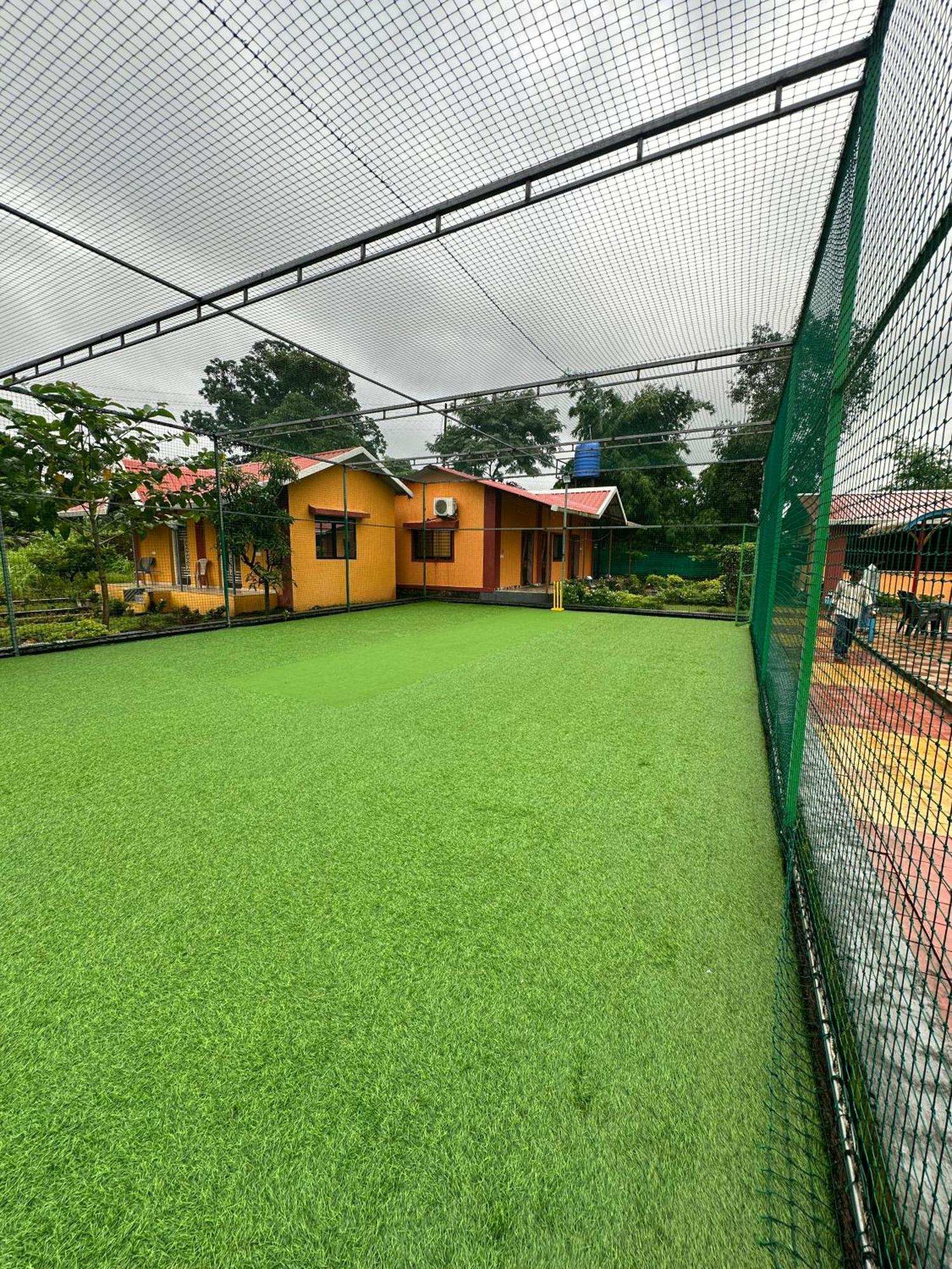 Karjat Ap Resort Екстериор снимка